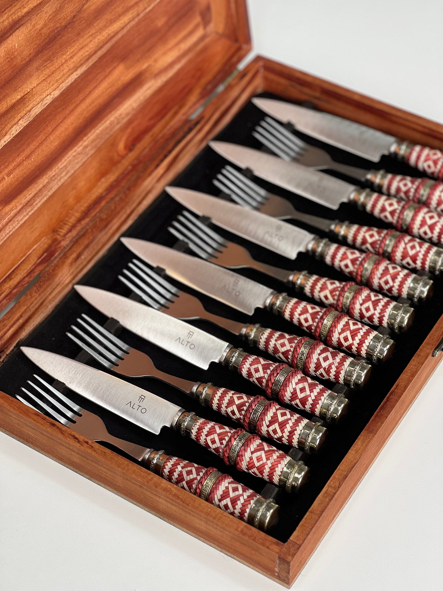 12 Piece Braided Cutlery Set