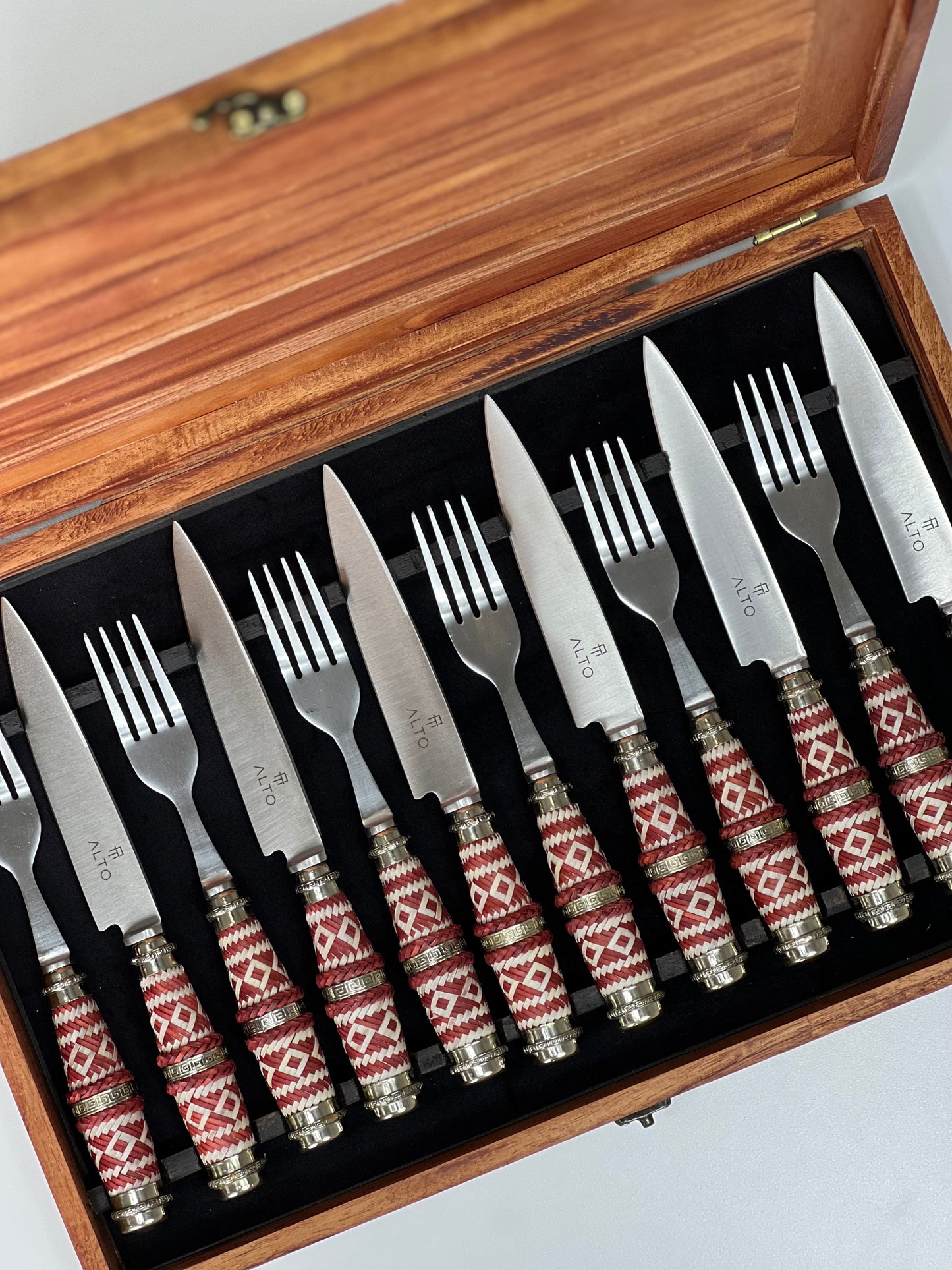 12 Piece Braided Cutlery Set